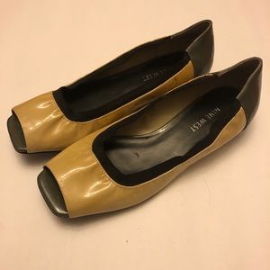 ❗️MAKE OFFER❗️leather open toes flats